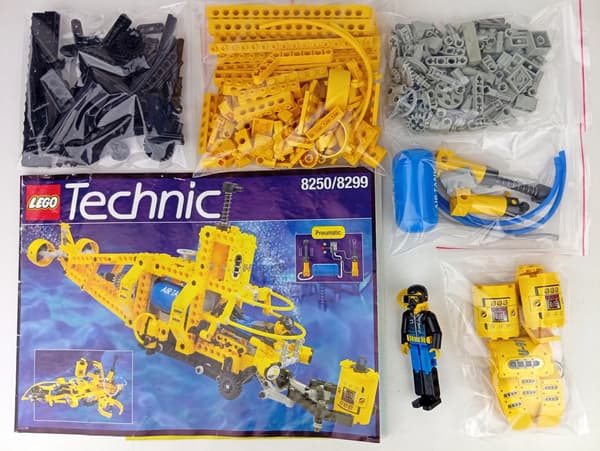 Lego Technic 8250 / 8299 Deep-Sea Explorer