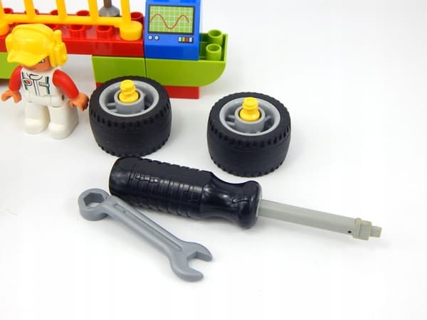 LEGO Duplo 6143 Racing Team