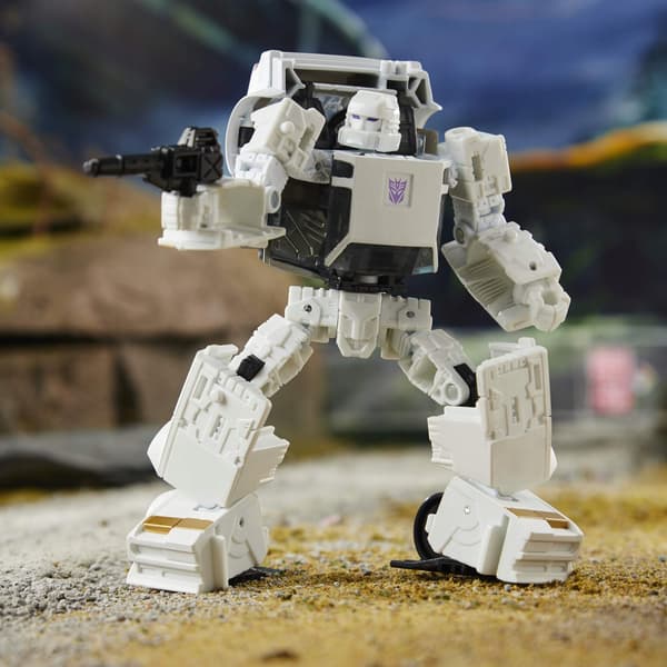 HASBRO Transformers War for Cybertron Earthrise Runamuck Figure