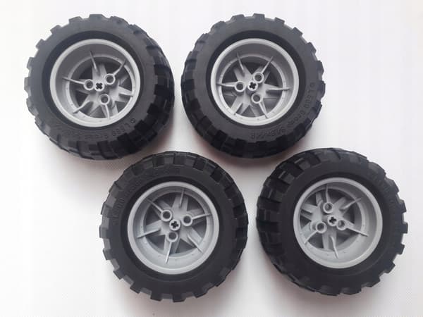 LEGO Technic Large Wheels 4 x 44772 + 4 x 54120