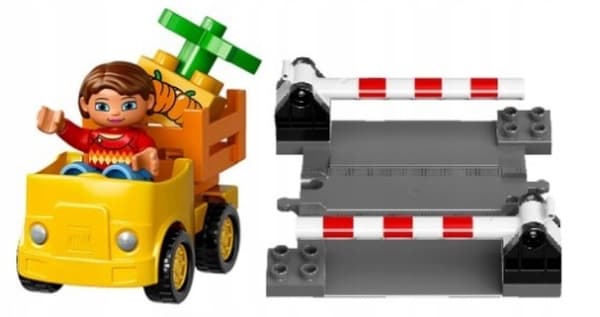 LEGO DUPLO 10810 TRAIN WITH LEVEL CROSSING