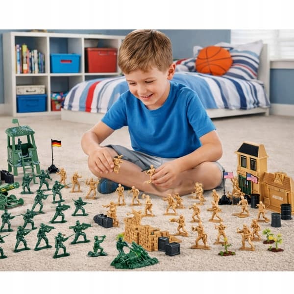 MILITARY BASE SET: SOLDIER FIGURES AND VEHICLES