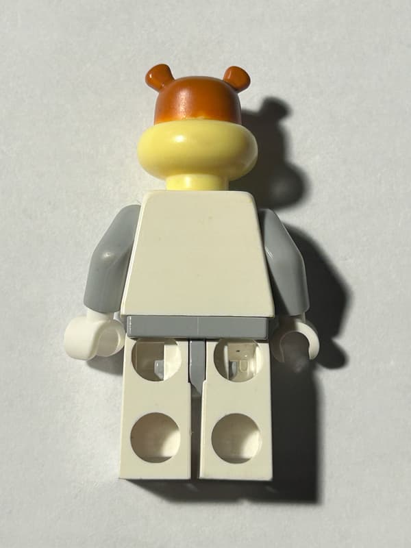 LEGO minifigure bob012 Sandy Cheeks Light Bluish Grey Legs