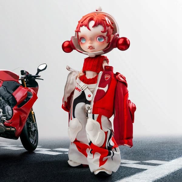 POP MART SKULLPANDA × DUCATI 1/6 Scale Action Figure