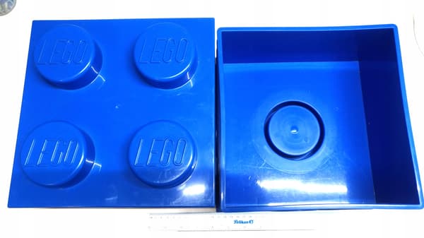 141AC. Lego square container, 25x25x18 cm, blue