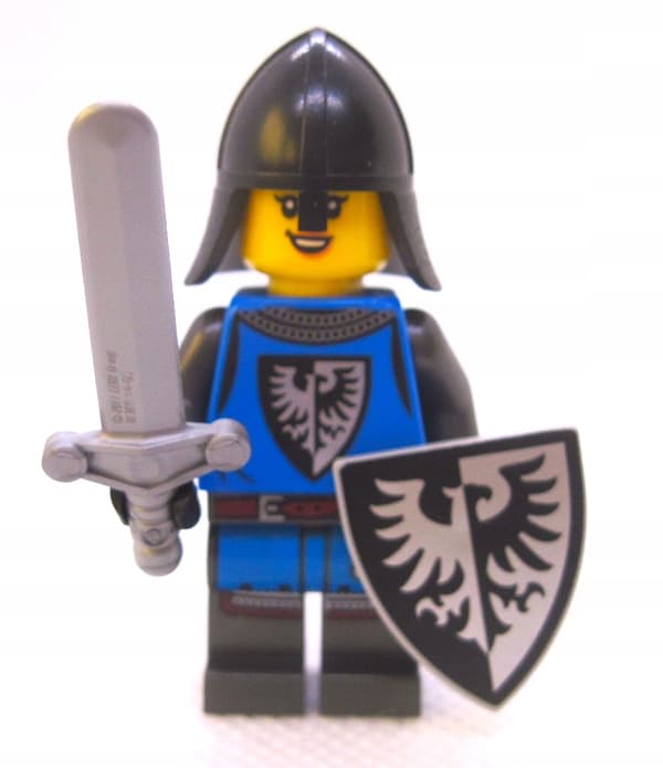 LEGO Lion Crest Knight’s Castle 10305 Castle Forge