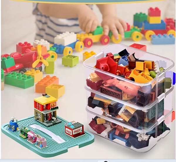 Children’s storage box with a lid for Lego bricks,