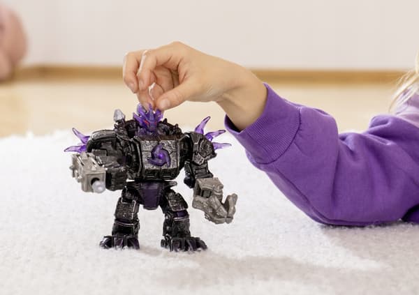 TOY FIGURINE FOR A TODDLER – A SHADOW ROBOT GIFT WITH ELDRADOR’S MINI CREATURE – COOL
