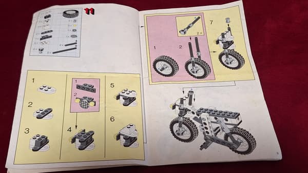 LEGO 8810 Cafe Racer + original instructions.