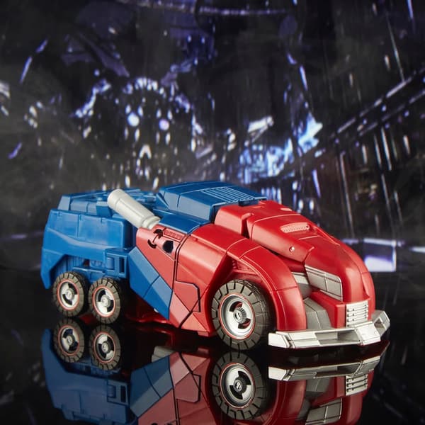HASBRO Transformers War for Cybertron Optimus Prime Action Figure