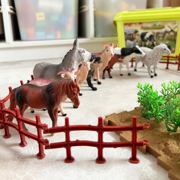 Farm Figurines Set + Storage Box, 57 pieces