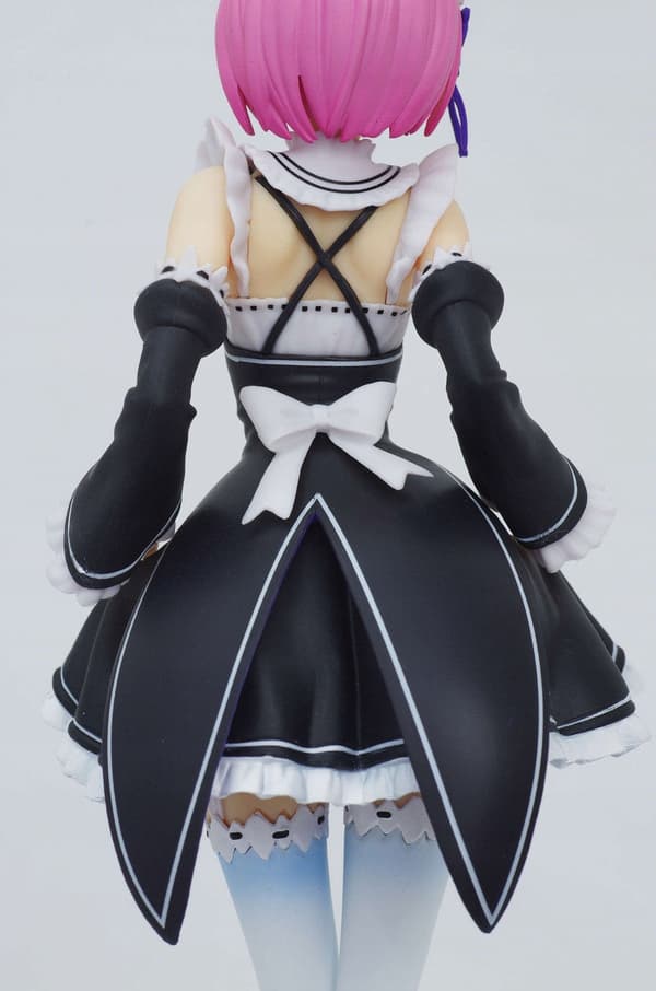 Re:Zero Anime Ram Curtsey Premium SEGA Rem Figurine