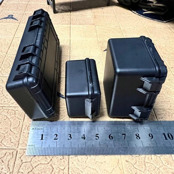 1:18 Miniature simulation case, miniature model of a case (large, black)