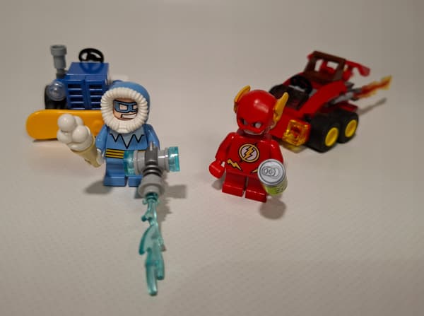 LEGO DC Super Heroes: 76063 – The Flash vs Captain Cold