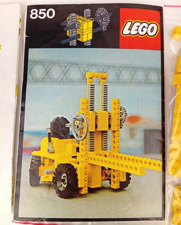 Lego Technic 850 Forklift Truck