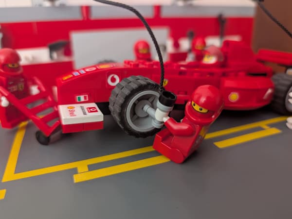 Lego 8375 Ferrari F1 Pit Stop
