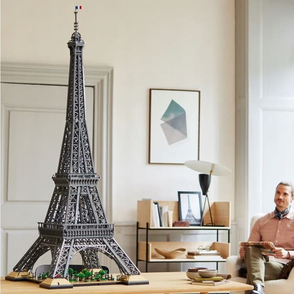 LEGO 10307 ICONS – THE EIFFEL TOWER, 10,001 PIECES!
