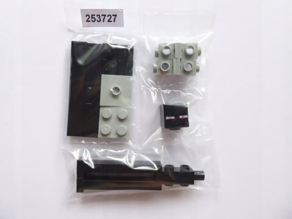 LEGO Minecraft Minifigure – Enderman (21124)