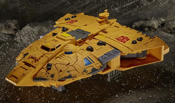 Transformers Titan WFCK30 Autobot Ark 48cm Figure