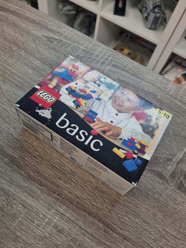 New LEGO Basic Building set 4221, unique, MISB, 1998, faded packaging