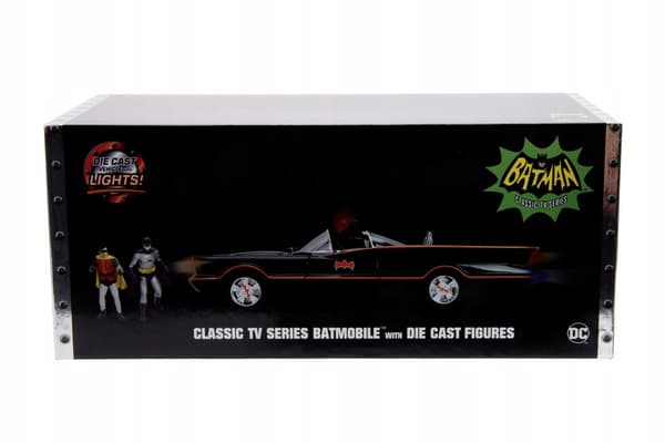 BATMAN BATMOBILE WITH LIGHTS AND JADA FIGURES