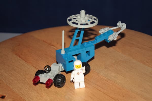 Lego Space 6844 Space Seismological Vehicle