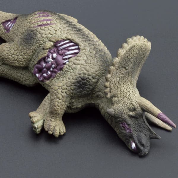 Dinosaur Scene: Stegosaurus Prop – Corpse