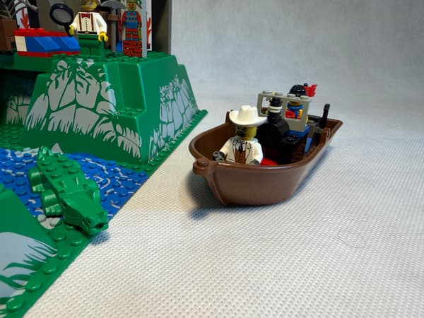 LEGO Set 5986 Amazon Ancient Ruins