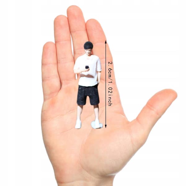 1/64 scale model figures Resin Creative landscape display scene 2.8 cm Boy