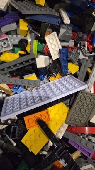 Assorted LEGO Bricks – 1kg