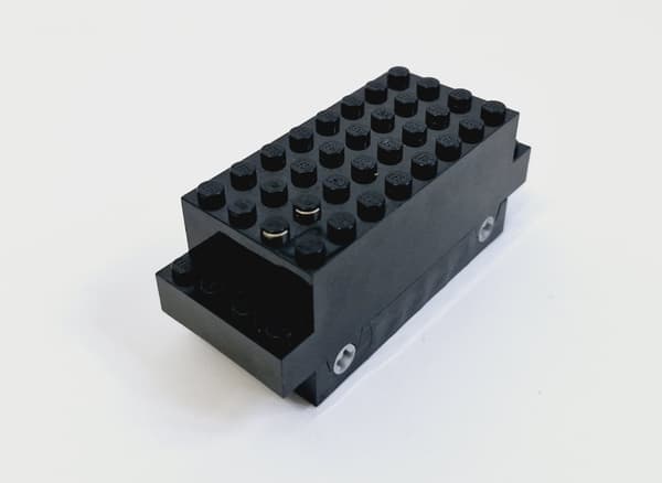 LEGO bb0129 4x10 motor, 9V drive, black