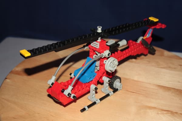 Lego Technic 8812 Hawk II Helicopter