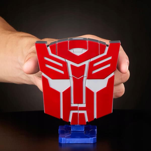 Optimus Prime – Transformers Icons (Voyager Class)