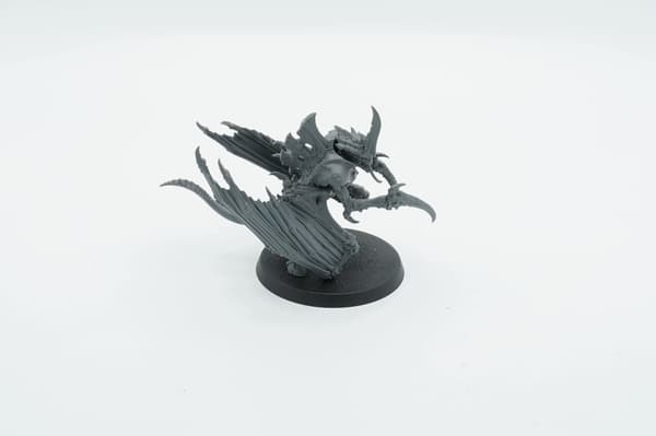Warhammer 40k Tyranids Winged Tyranid Prime plastic figurine