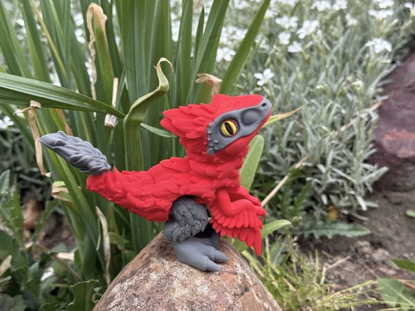 Pyroraptor dinosaur 3D moving figurine inspired by the feathered predator