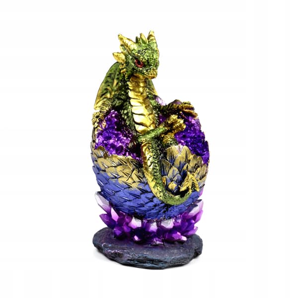Elementy figurine: A small dragon hatching from a crystal egg