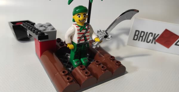 Lego Pirates: 7070 – Raft with Catapult
