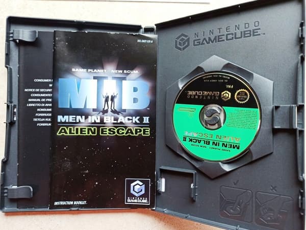 MEN IN BLACK II: ALIEN ESCAPE Nintendo GameCube