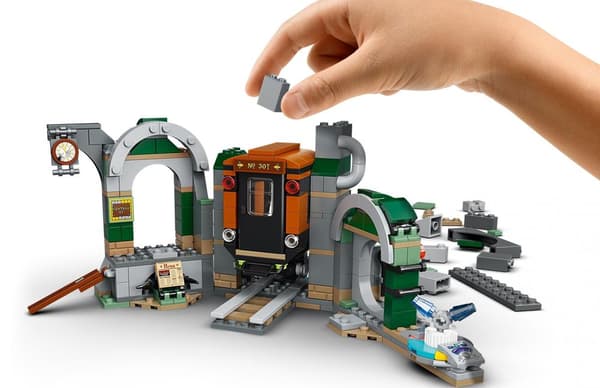 LEGO HIDDEN SIDE 70430 NEWBURY METRO