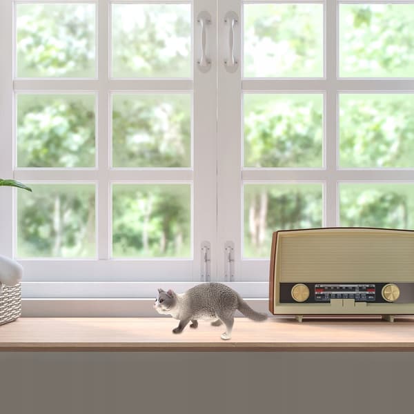 GREY CAT FIGURINE – REALISTIC TABLE DECORATION