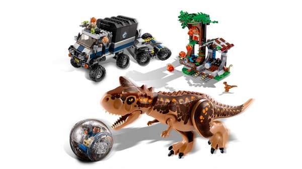 LEGO 75929 Jurassic World: Escape from the Carnotaurus Dinosaur Set