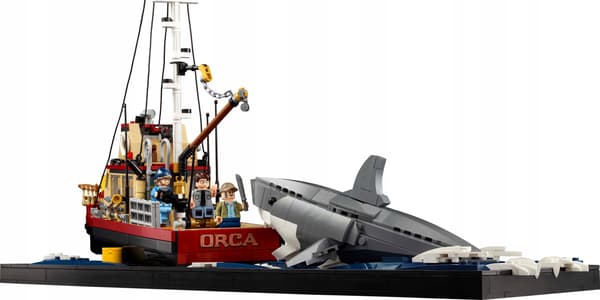 LEGO Ideas Jaws Set 21350