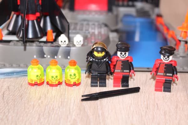 LEGO Alpha Team 6776 INSTRUCTIONS: Ogel Control Centre SET