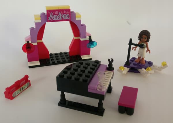 LEGO Friends: 3932 – Andrea’s Concert Hall