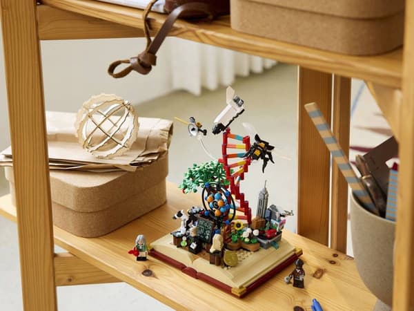 LEGO Ideas 21355 STEM Development Building Set
