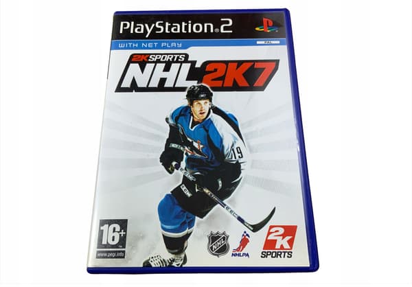 NHL2k7 NHL 2K7 disc – very good+ condition, complete launch edition for PS2