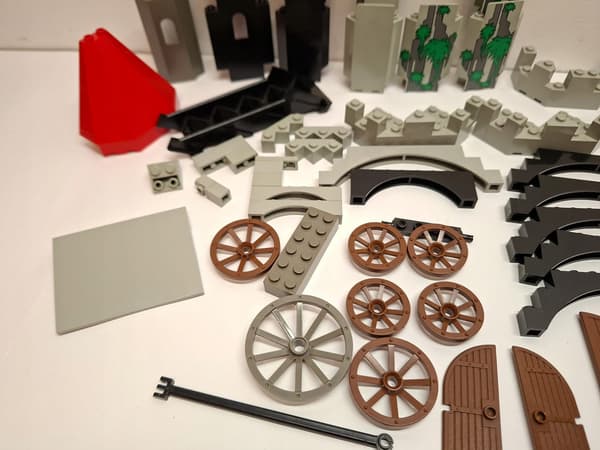 LEGO CASTLE pieces: TOWER, walls, arches, rocks, panels – OLD UNIQUE MIX