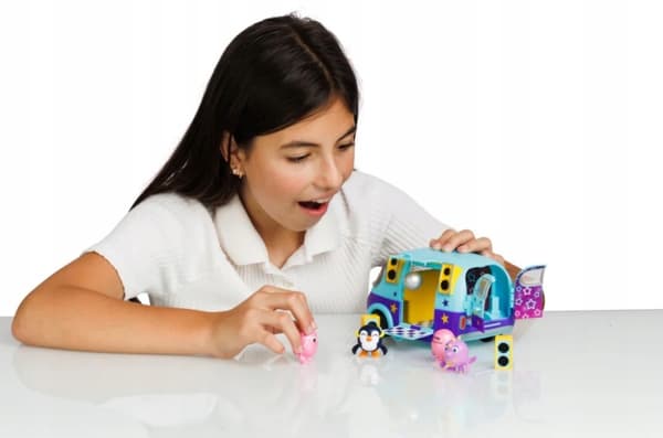 SMASHLINGS Roblox Party Bus PINATA