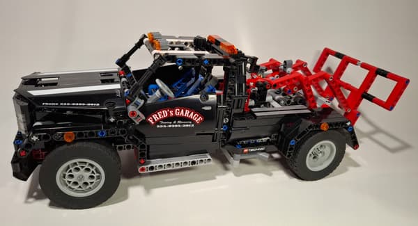 LEGO Technic: 9395 – Roadside Assistance Van