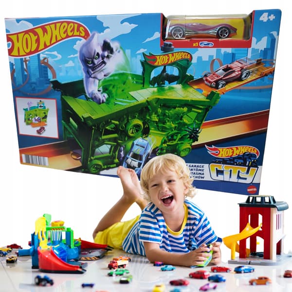 Hot Wheels FJN38 Ghost Garage Set with a Car